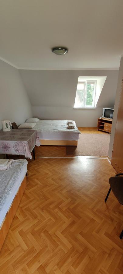Villa Pod Bocianim Gniazdem à Stary Folwark Extérieur photo